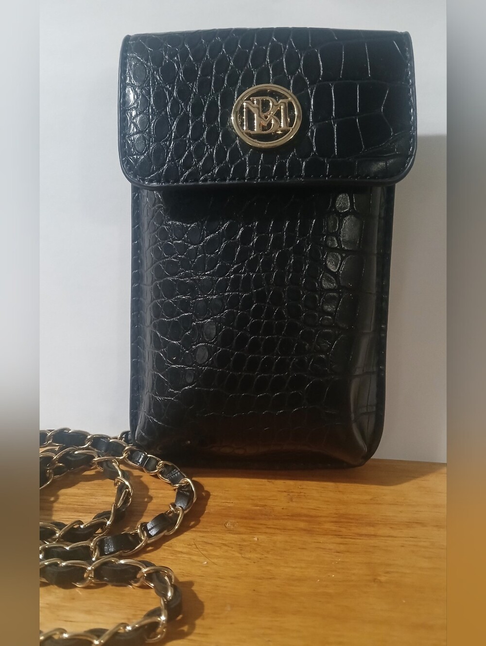 Badgley Mischka Crossbody Phone Bag